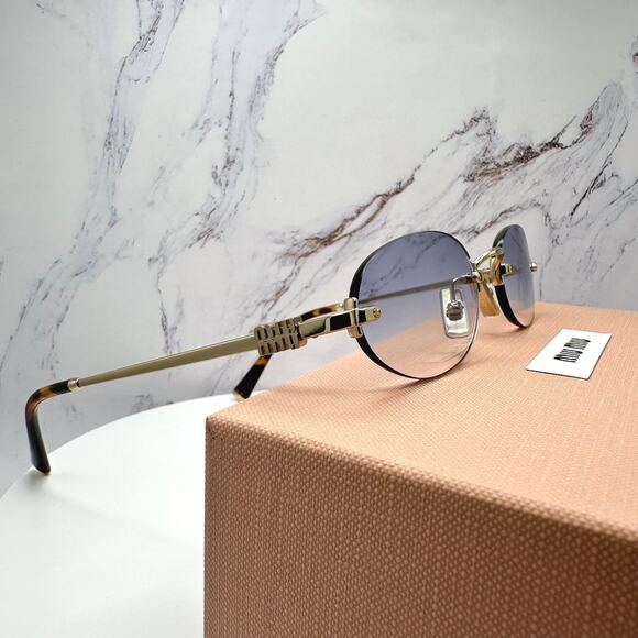 New MIU MIU Sunglasses - Picture 16 of 16